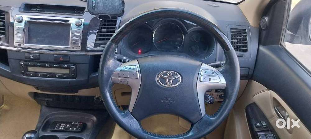 Toyota Fortuner 3.0 4x2 Automatic, 2015, Diesel