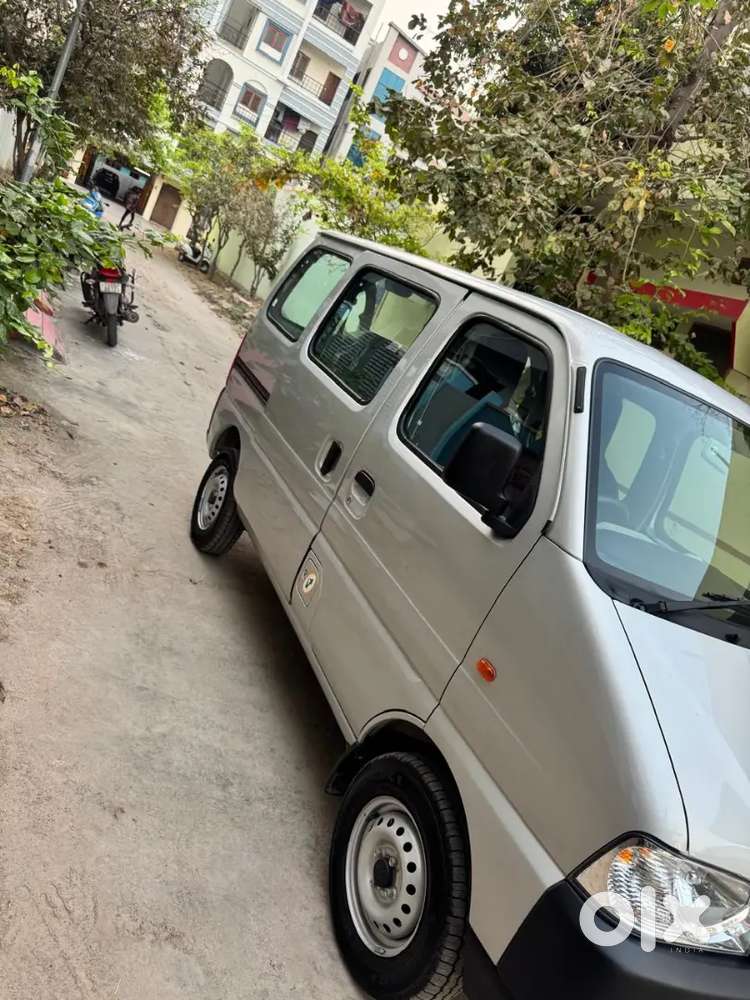 Maruti Suzuki Eeco 2025 Cng & Hybrids 4500 Km Driven