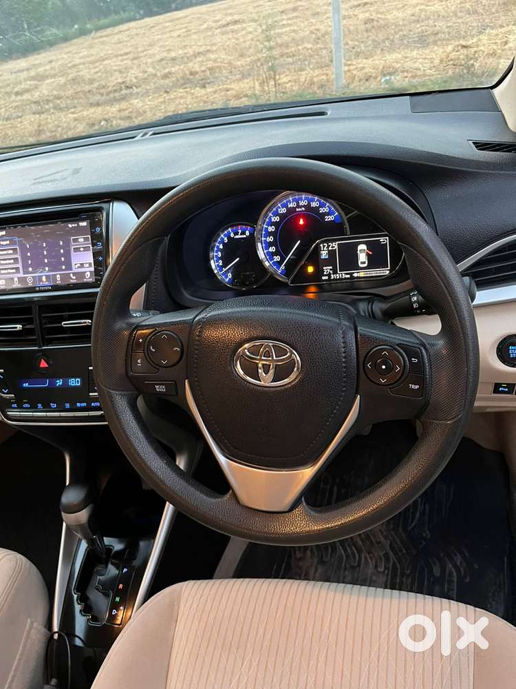 Toyota Yaris G Cvt, 2018, Petrol