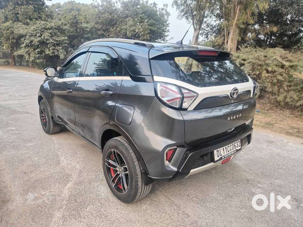 Tata Nexon 1.2 Revotron Xma Amt (s), 2020, Petrol