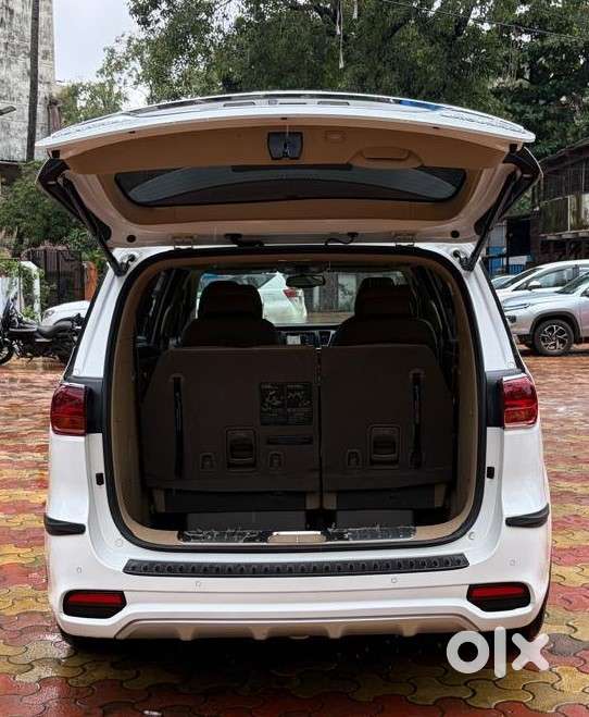 Kia Carnival Limousine Plus 7 Str, 2022, Diesel