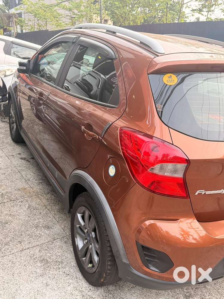 Single Owner ( Doctor)ford Freestyle 2018 Petrol 78400 Km Driven