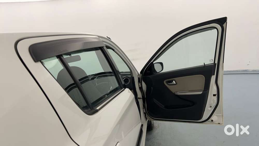 Maruti Suzuki Alto K10 Vxi, 2016, Petrol