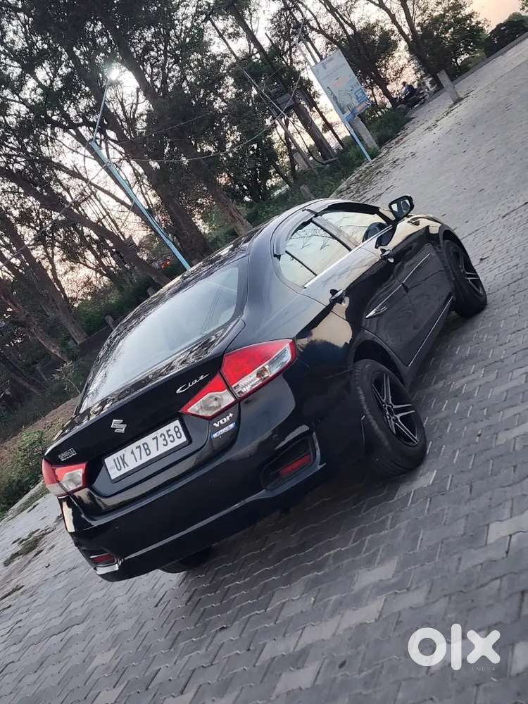 Maruti Suzuki Ciaz Vxi +
1st Owner 
Music System