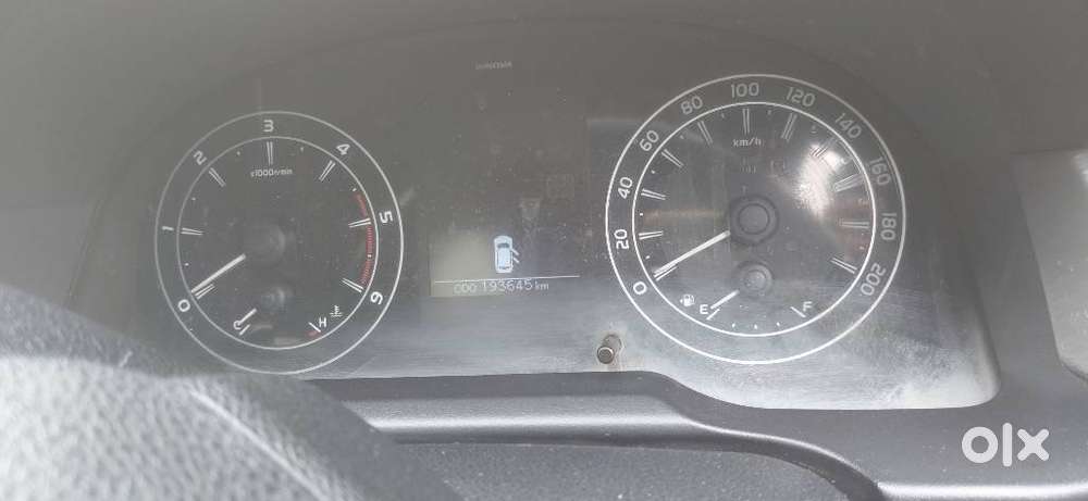 Toyota Innova Crysta 2.4 G Mt 7 Str, 2018, Diesel