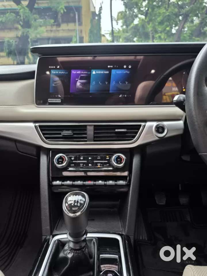 Mahindra Xuv700 2.2 Ax 7 Diesel Mt Luxury Pack Str, 2026, Diesel