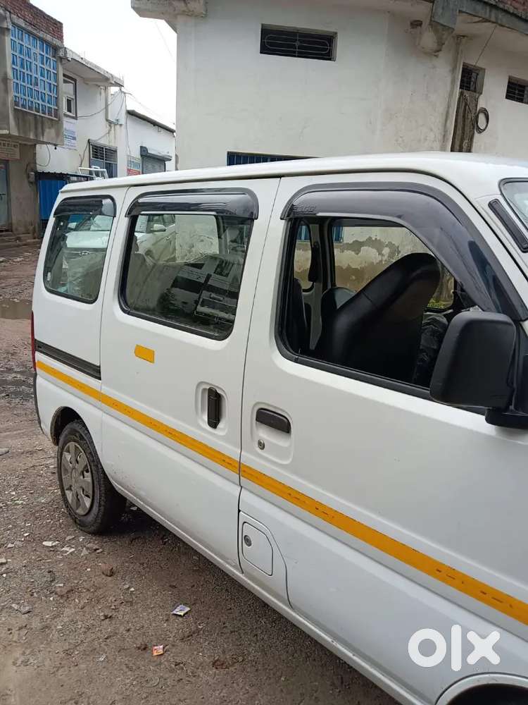 Maruti Suzuki Eeco 2025 Petrol 62835 Km Driven
