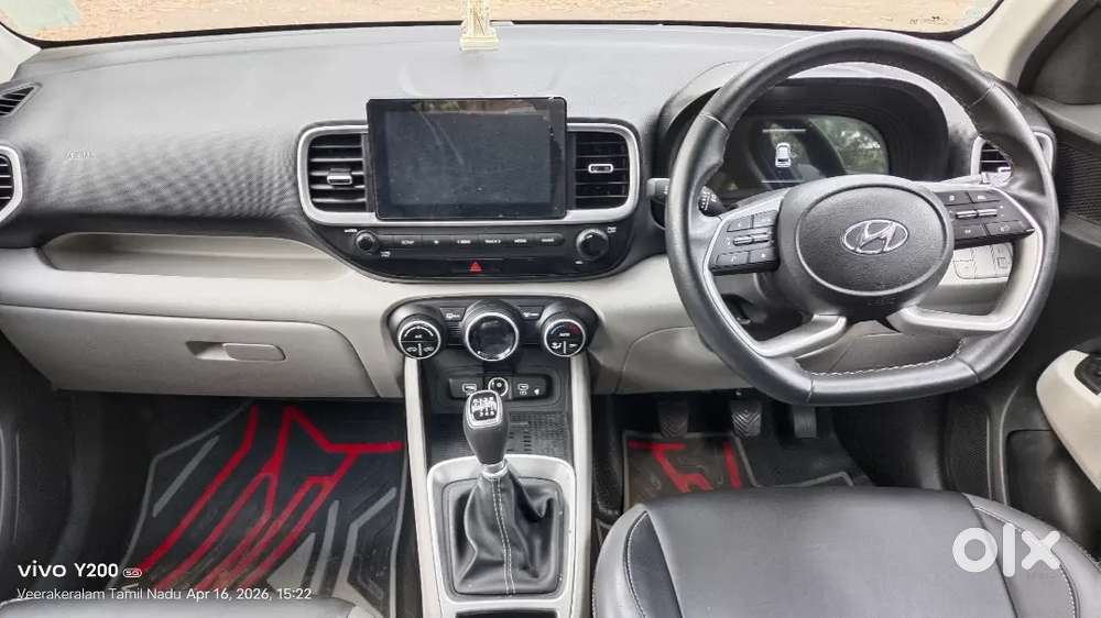 Hyundai Venue Diesel Sx Manual / Year - 2022 / 1st Owner / Km 30500