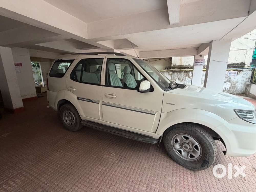 Car Bahut Ache Condition Mein Hai