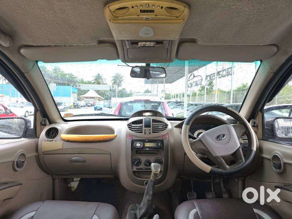 Mahindra Xylo, 2010, Petrol