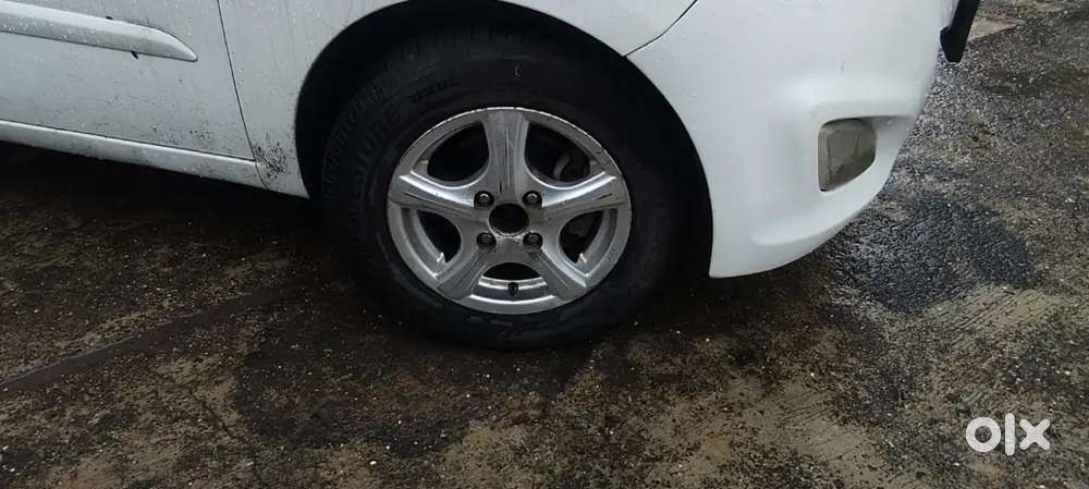Hyundai I10 Sportz 2011 Model