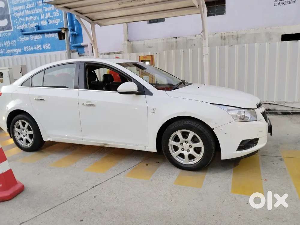 Chevrolet Cruze 2013 Diesel Well Maintained (negotiable)