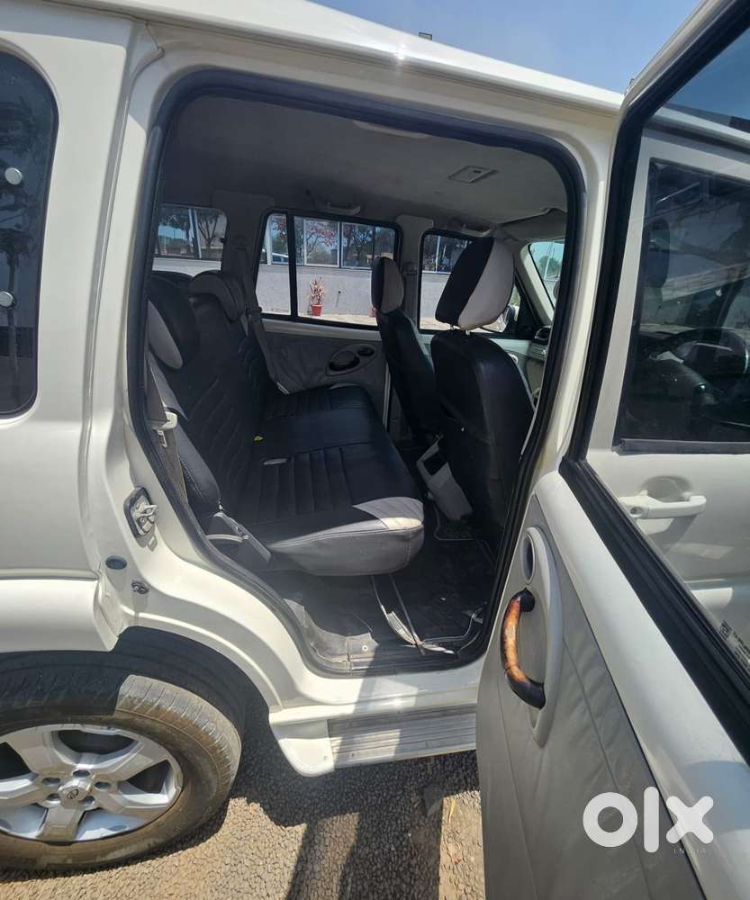 Mahindra Scorpio S4, 2015, Diesel