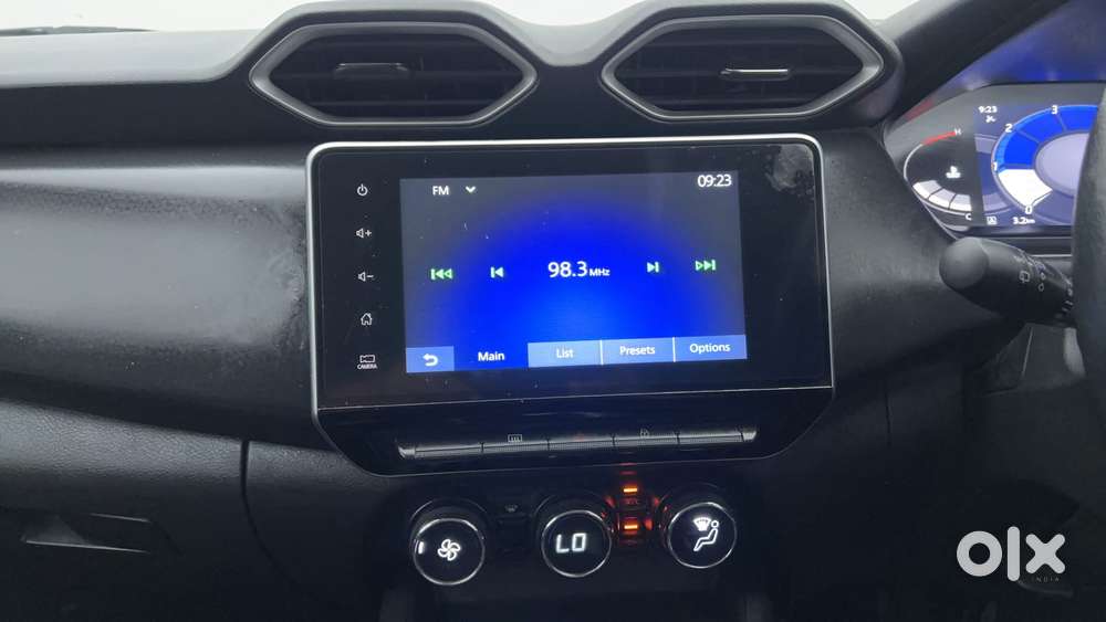 Nissan Magnite 1.0 Xv Turbo Cvt, 2022, Petrol