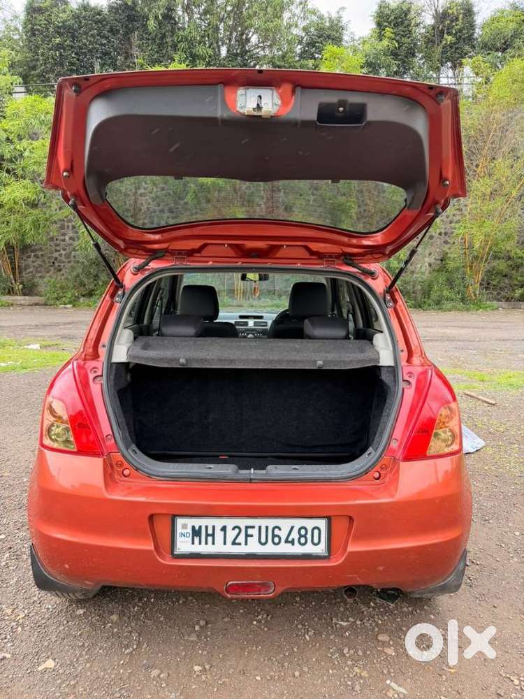 Maruti Suzuki Swift Zxi Bsiv, 2010, Petrol