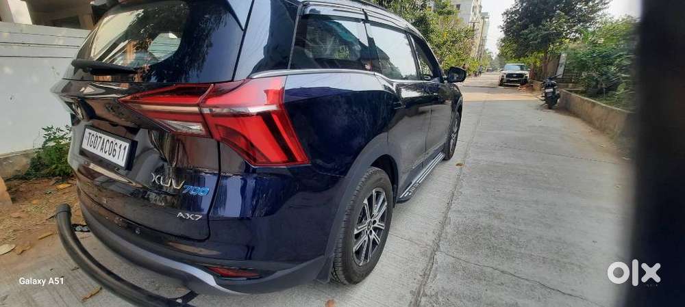Mahindra Xuv700 2.0 Ax 7 Petrol Mt Str, 2025, Petrol