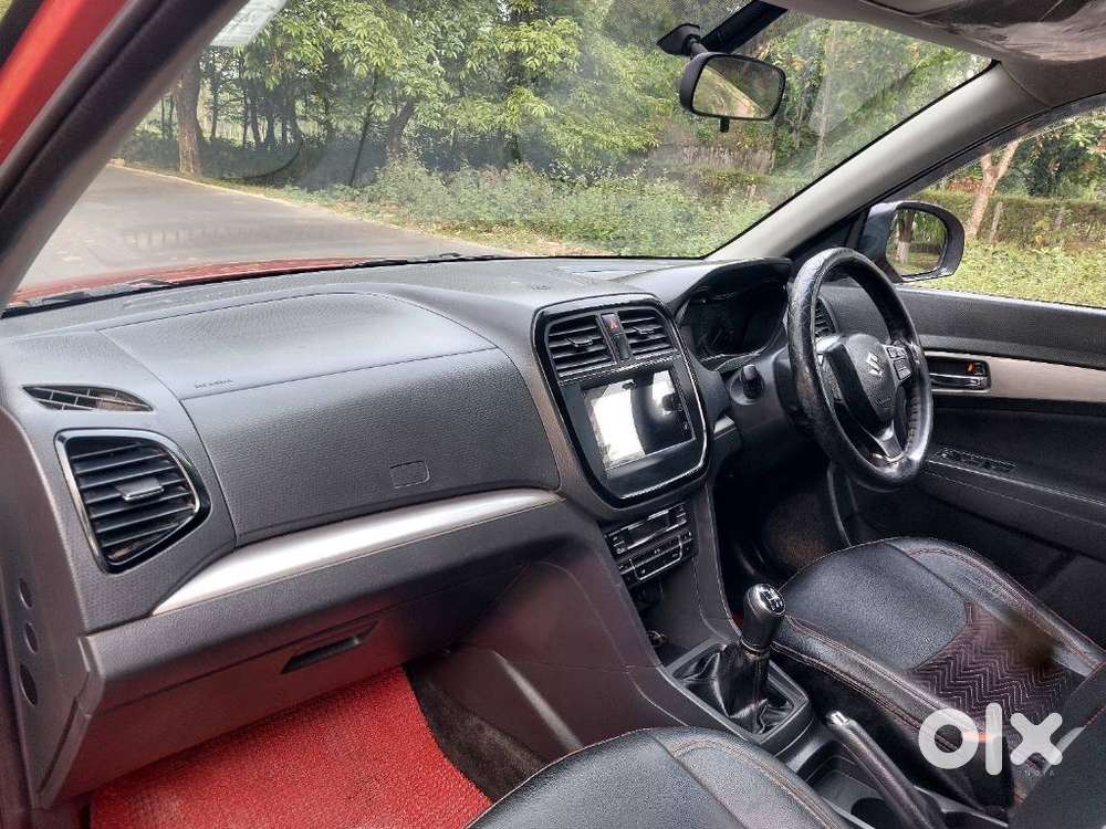 Maruti Suzuki Brezza Zdi+ Dual Tone, 2017, Diesel