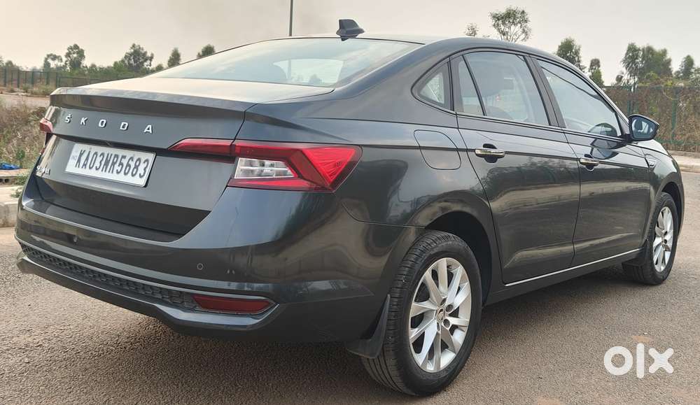 Skoda Slavia 1.0 Ambition Tsi, 2023, Petrol