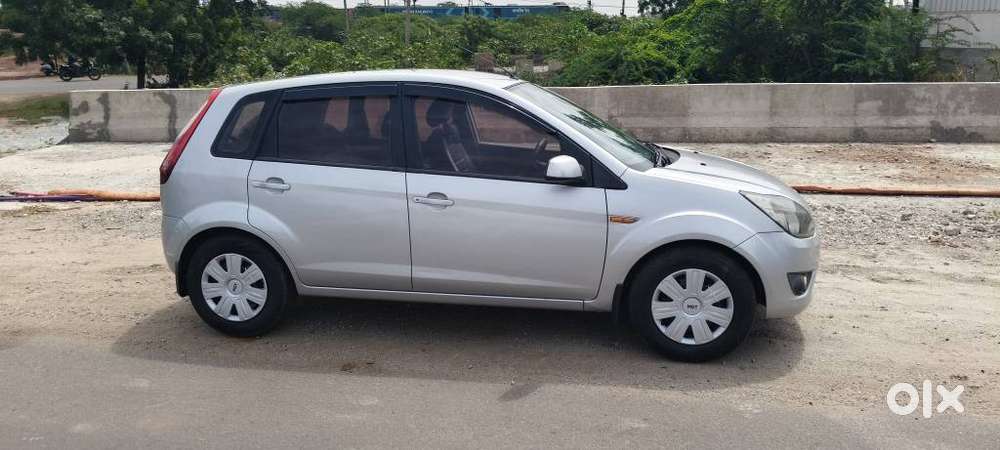 Ford Figo Diesel Titanium, 2010, Diesel