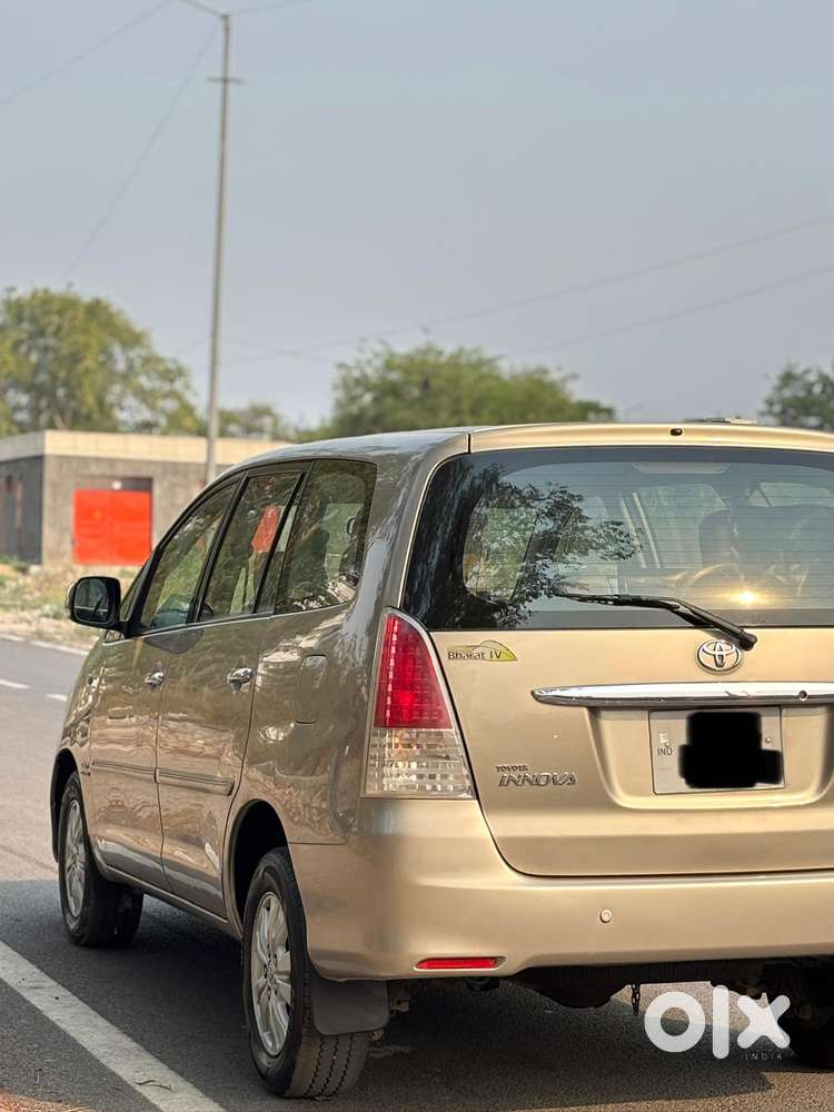 Toyota Innova 2.5 V 7 Str, 2012, Diesel