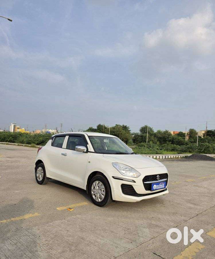 Maruti Suzuki Swift Vxi Optional, 2022, Petrol