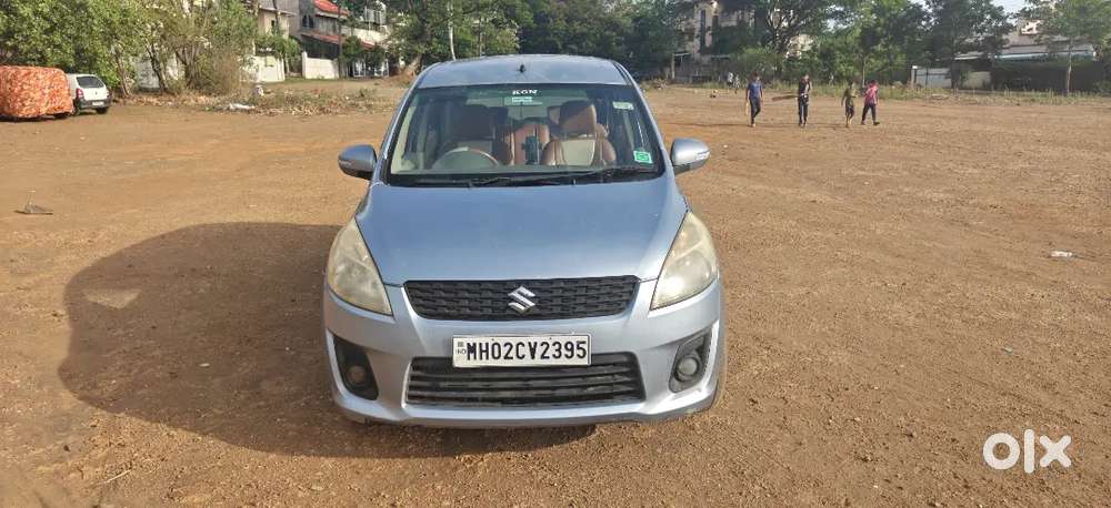Maruti Suzuki Ertiga 20012 गाडी फुल कंडिशन आहे