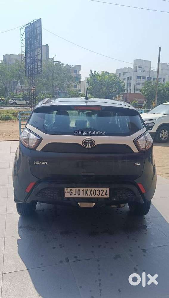 Tata Nexon 1.5 Revotorq Xm (s), 2019, Petrol