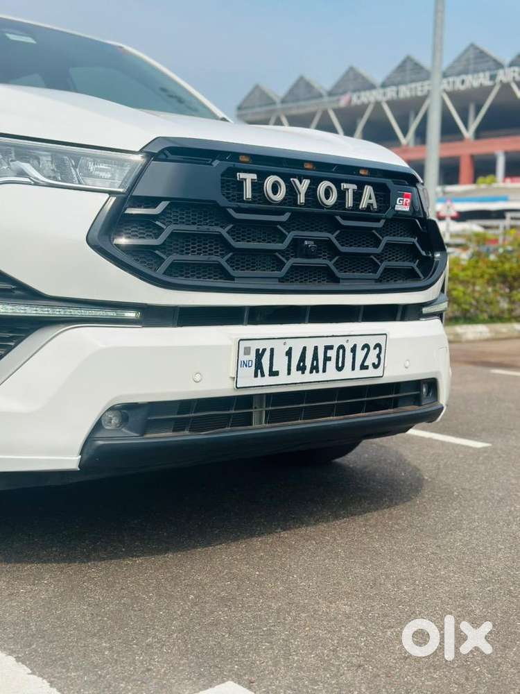 Toyota Innova Hycross Hybrid 2024 42000 Km Driven