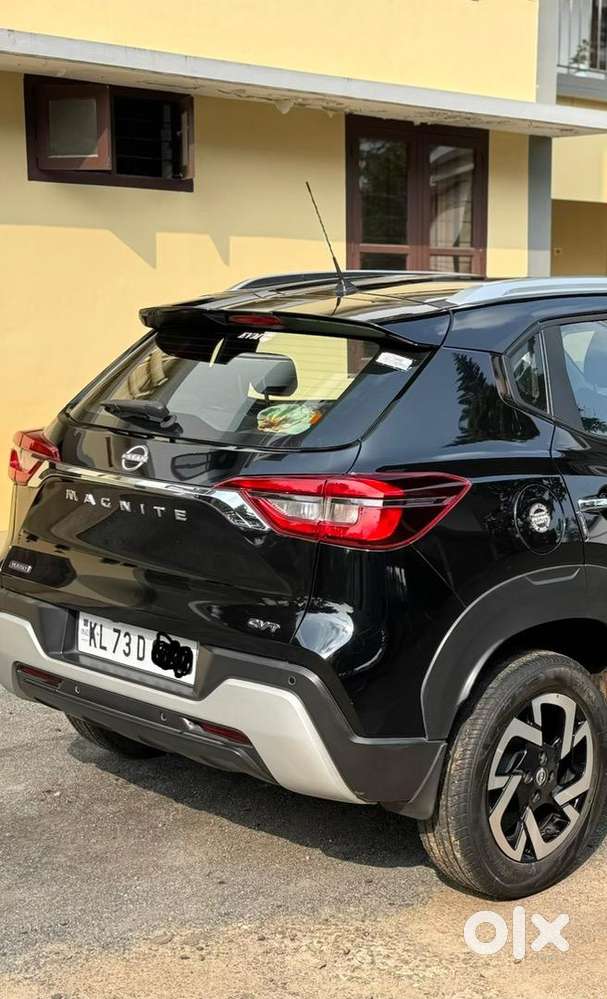 Nissan Magnite 15000 Km Automatic Xv