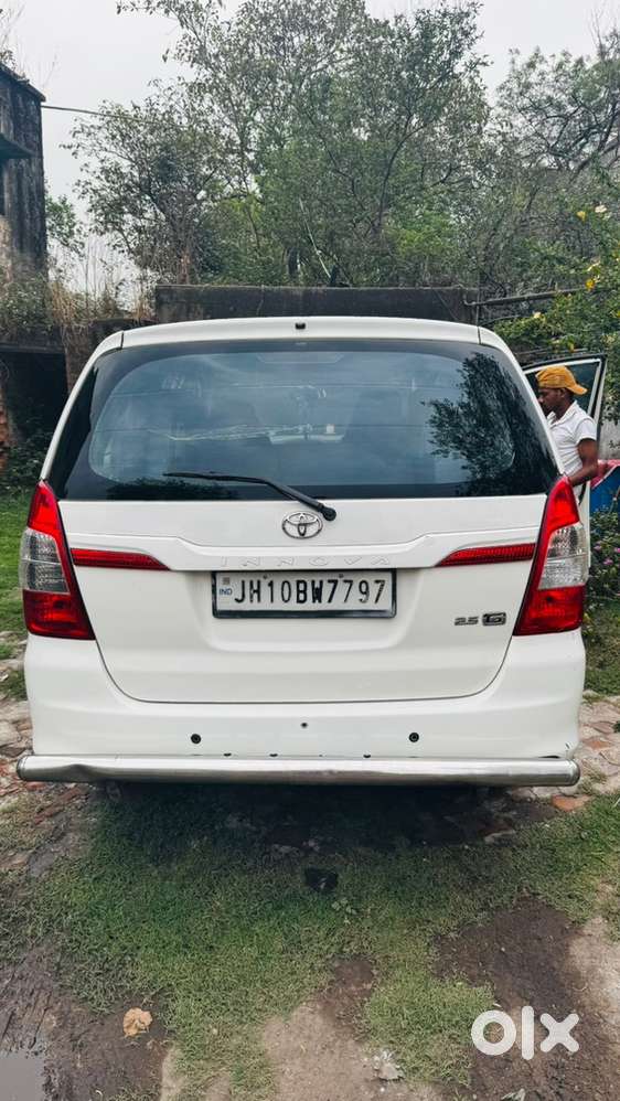 Toyota Innova 2020 Diesel Well Maintained