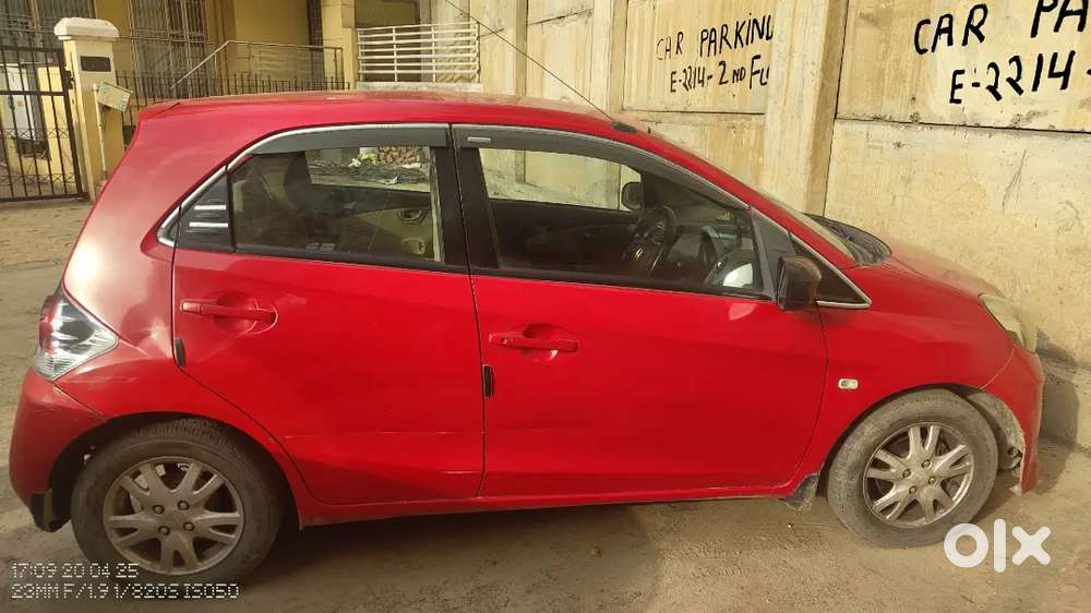 Honda Brio 2011 Year Car With Cng