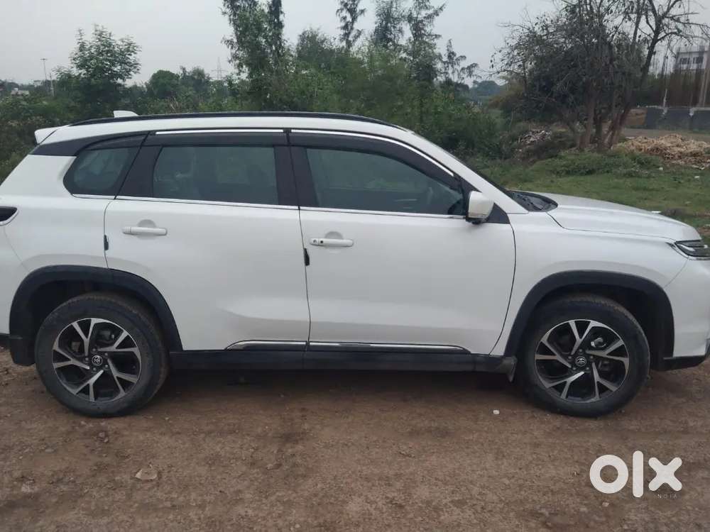 Toyota Hyryder Top Model