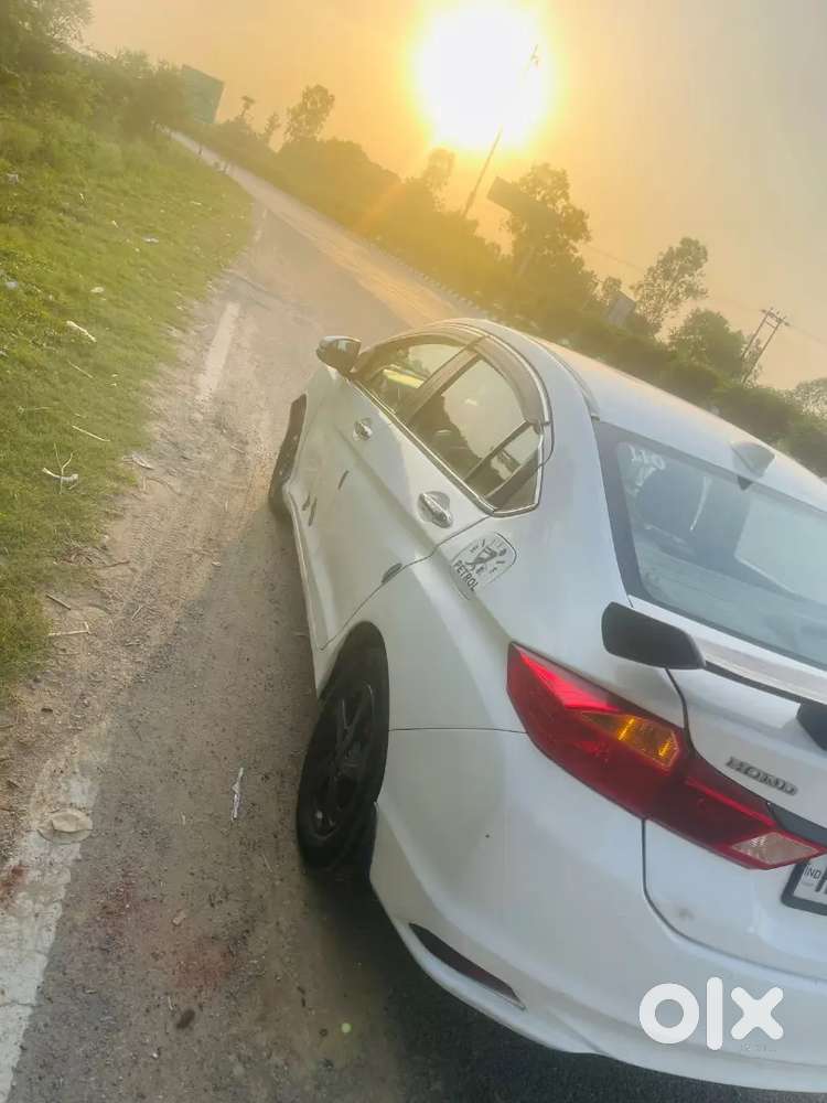 Honda City 2015 Top Model Cng On Paper