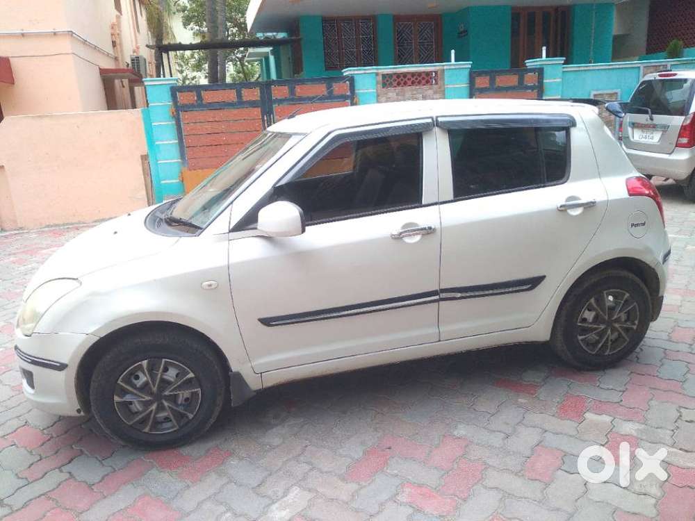 Maruti Suzuki Swift Lxi Bsiv, 2010, Diesel