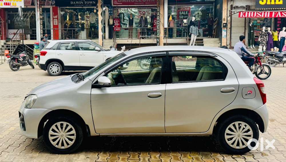 Toyota Etios Liva 2017 Petrol 99000 Km Driven