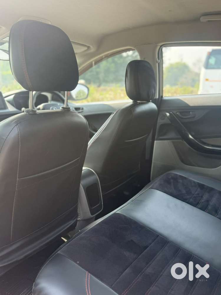 Tata Nexon Kraz Plus Amt, 2019, Petrol
