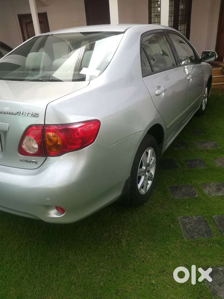 Toyota Corolla Altis 2010 Diesel 184000 Km Driven