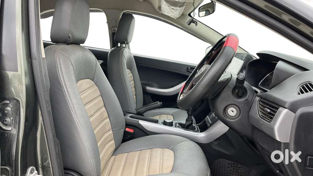 Tata Nexon 1.2 Revotron Xm (s), 2023, Petrol