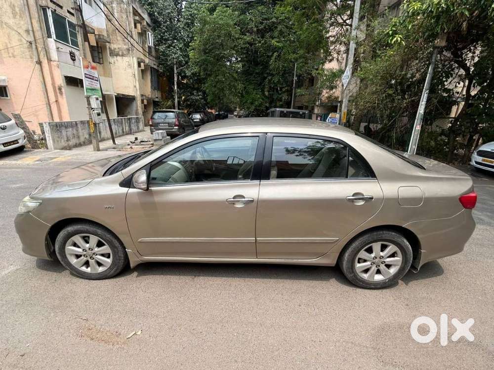 Toyota Corolla Altis 1.8g Limited, 2011, Petrol