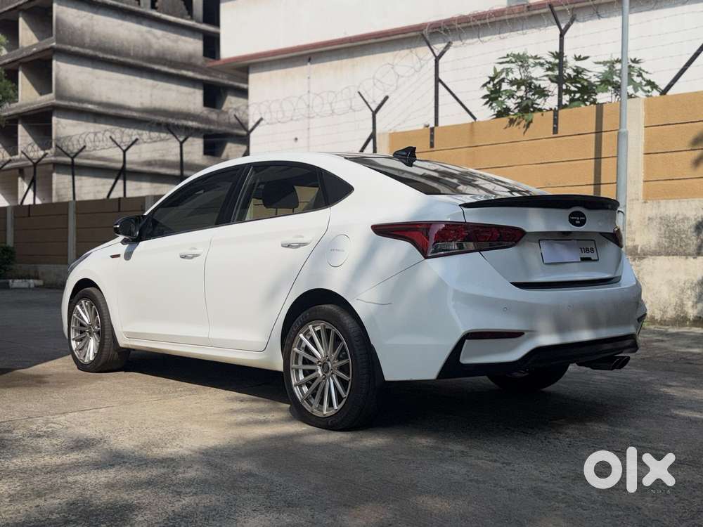 Hyundai Verna 1.6 Sx Vtvt At, 2017, Petrol