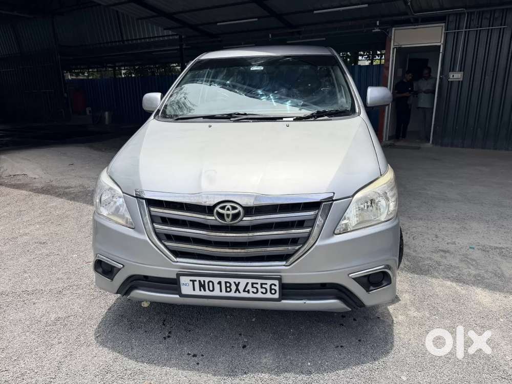 Toyota Innova 2.5 G (diesel) 8 Seater Bs Iv, 2015, Diesel
