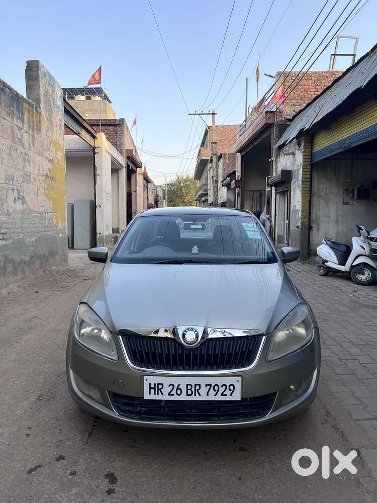 Skoda Rapid 1.5 Tdi Cr Elegance Plus, 2012, Diesel