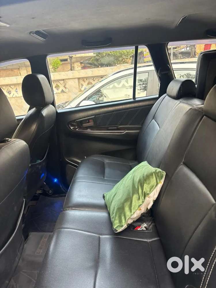 Toyota Innova 2015 Diesel Well Maintained