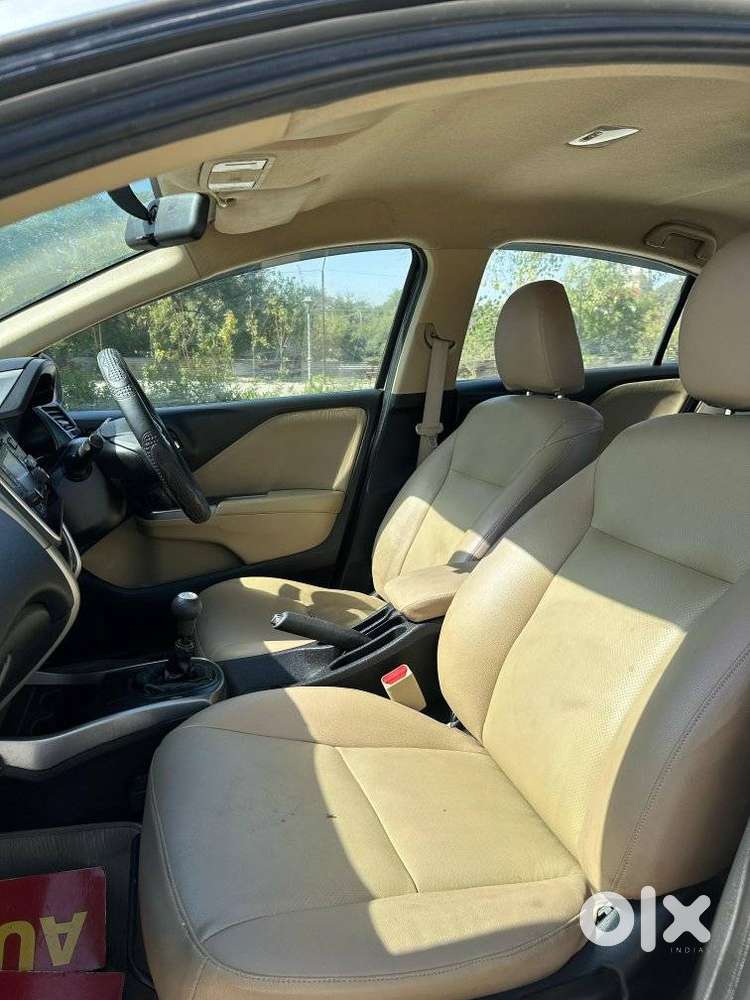 Honda City 1.5 V 5th Gen I-vtec Mt, 2016, Cng & Hybrids