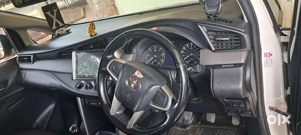 Toyota Innova Crysta 2018(re) Diesel Well Maintained.