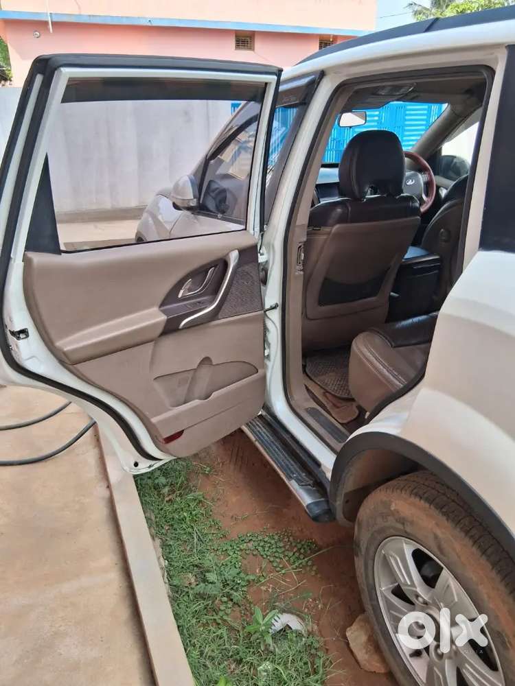Mahindra Xuv500 Diesel Automatic 2013