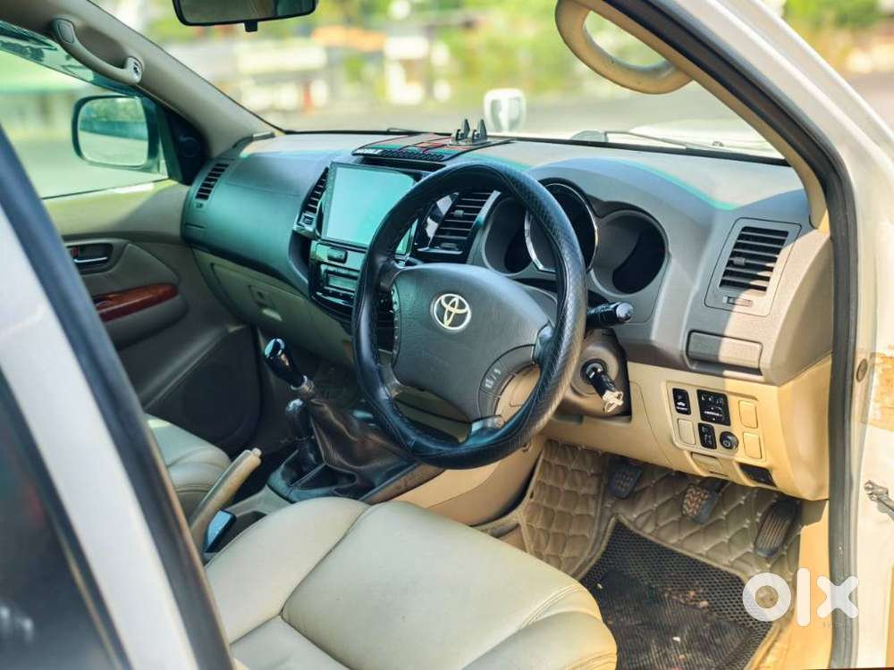 Toyota Fortuner 2011-2016 4x4 Mt, 2011, Diesel