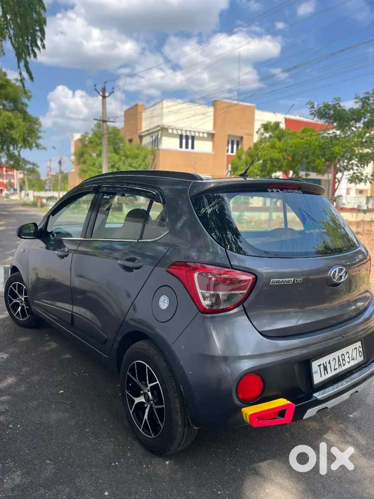 Hyundai Grand I10 Prime 2018 Petrol Full Company Service Record
