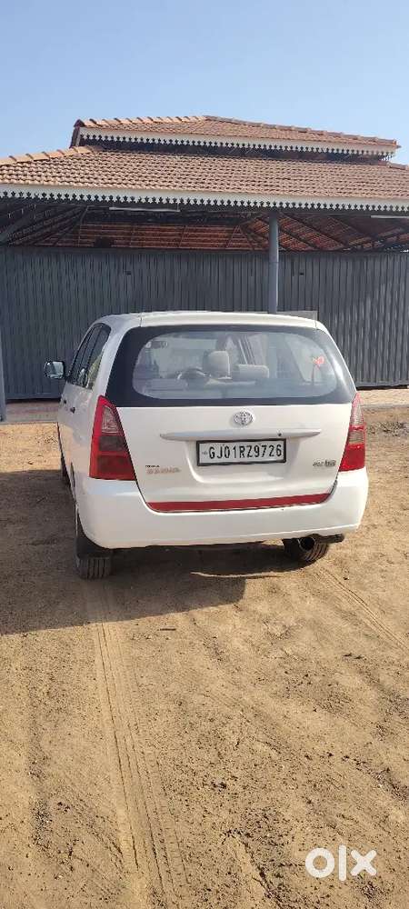 Toyota Innova 2007 Diesel 400000 Km Driven