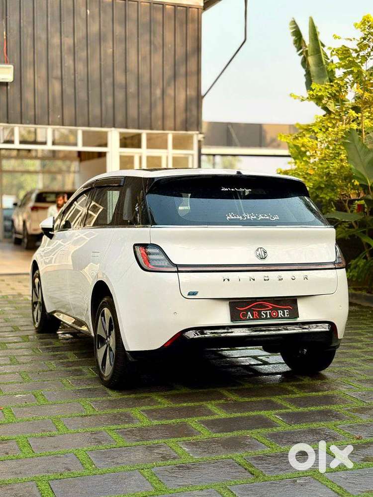 Mg Windsor Ev Essence, 2024, Electric